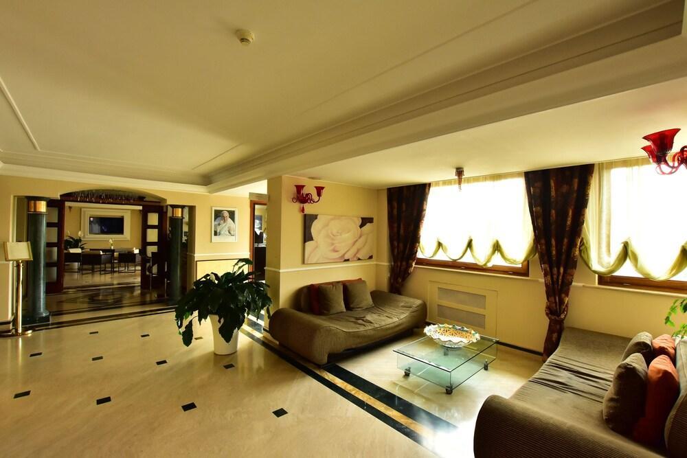 Palazzo Rosenthal Vesuview Hotel & Resort Trecase ภายนอก รูปภาพ