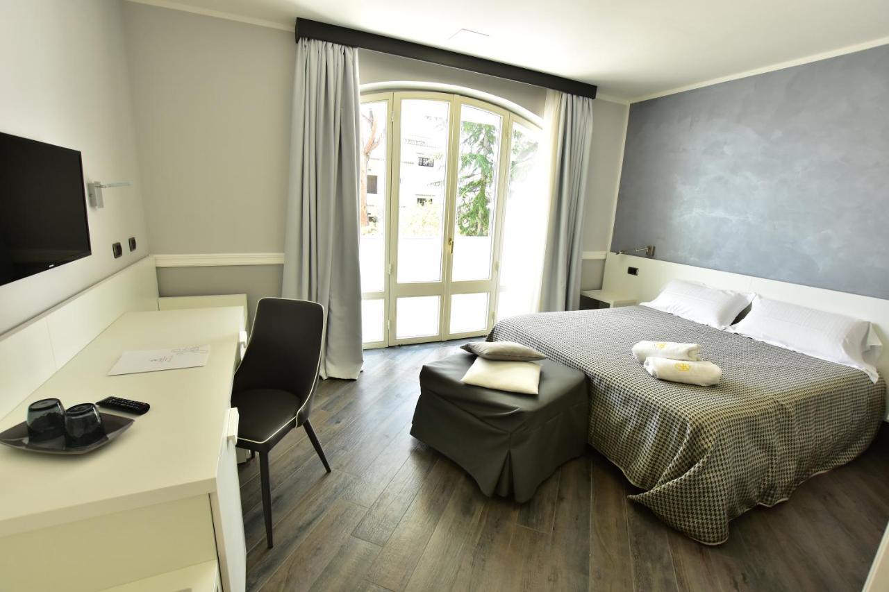 Palazzo Rosenthal Vesuview Hotel & Resort Trecase ภายนอก รูปภาพ