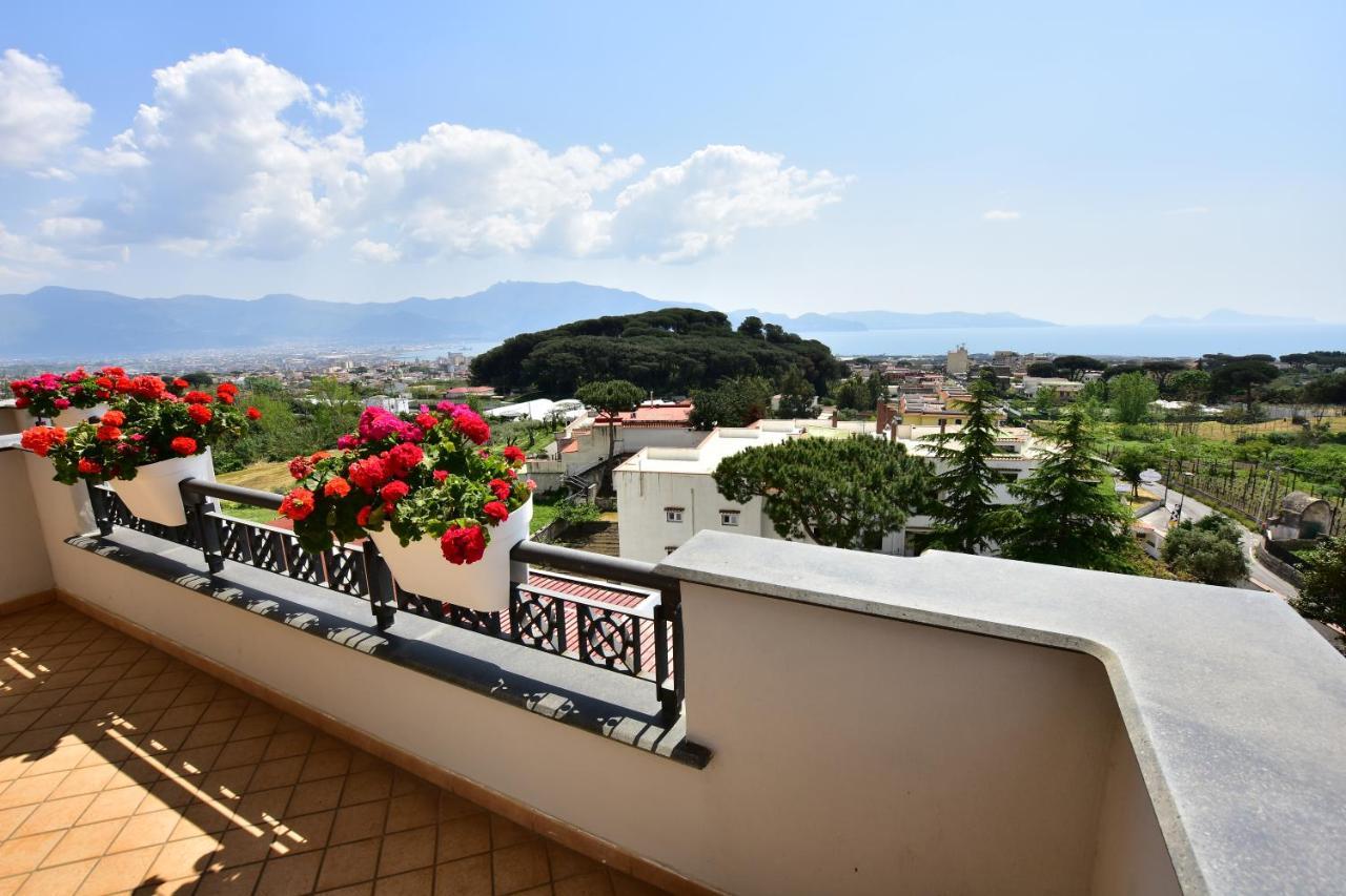 Palazzo Rosenthal Vesuview Hotel & Resort Trecase ภายนอก รูปภาพ