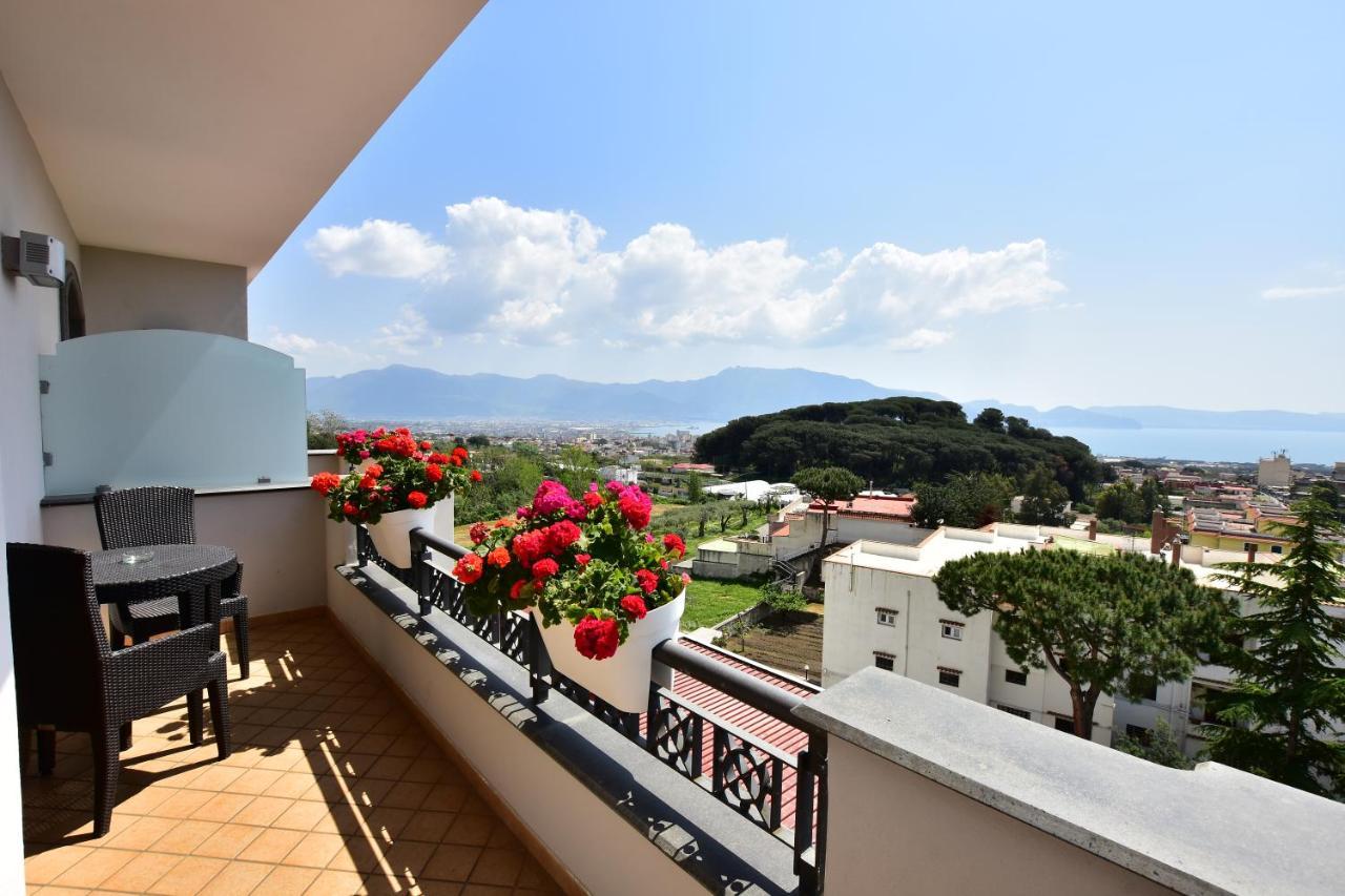 Palazzo Rosenthal Vesuview Hotel & Resort Trecase ภายนอก รูปภาพ